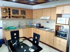 Modern 1-bedroom apartment in Grand Bay - TRY IT!!